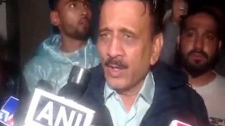 India News | Govt to Provide Rs 4 Lakh Compensation to Kin of Victims in Mankhurd's Shanties Collapse Incident: Maharashtra Minister Girish Mahajan