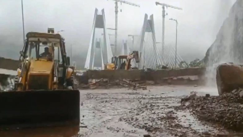 India News | Landslides Shut Mumbai-Pune Highway and Expressway; Trains Cancelled, Diverted Amid  Heavy Rainfall