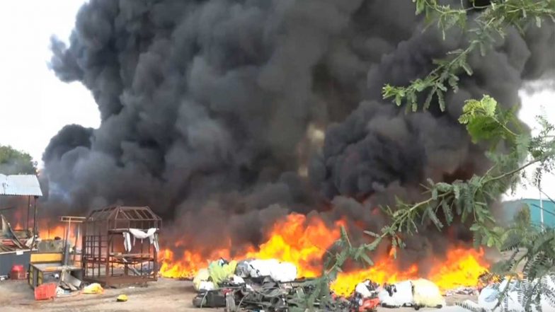 India News | TN: Fire Breaks out at Plastic Warehouse in Tiruchirappalli's Ganapathy Nagar