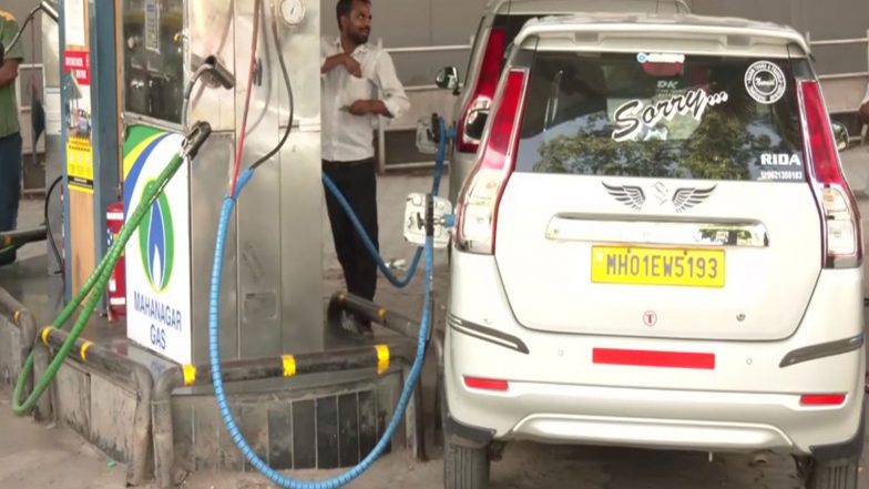 Business News | EV Push Threatens CNG and PNG Market as City Gas Firms Brace for Volume and Price Pressure: Report