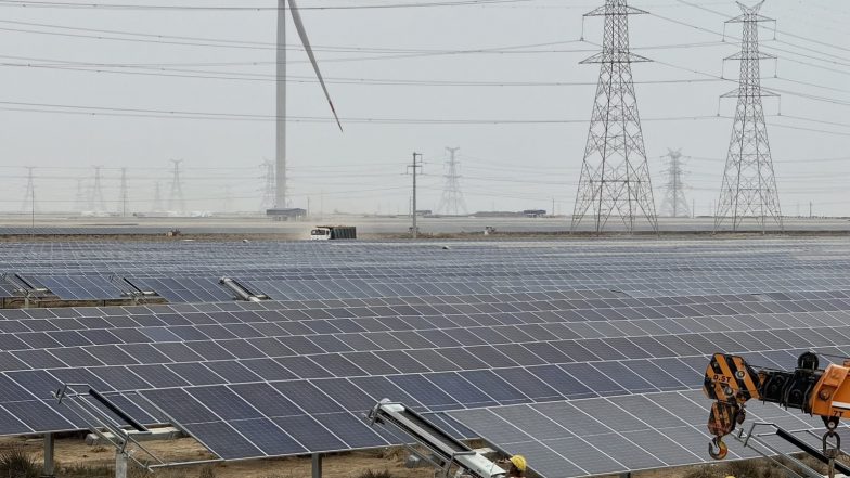India News | Gujarat Leads in Renewable Energy with 50.386 GW Total RE Capacity; 15850.56 MW Wind, 32302.7 MW Solar Power