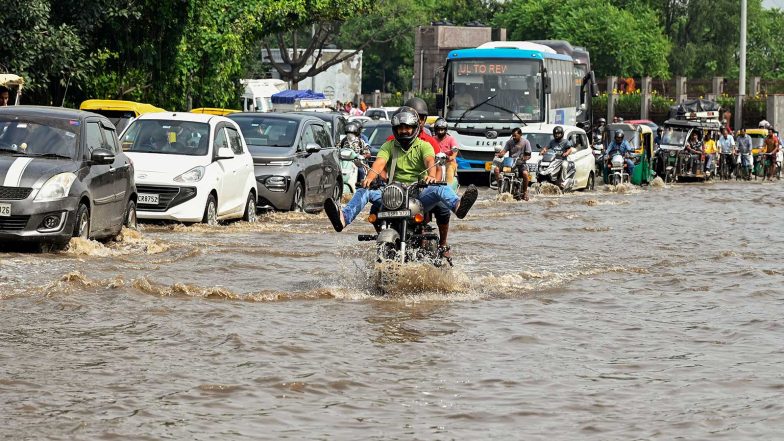 India News | Delhi: DDA Removes over 57,000 MT Silt in 'mission Mode', Records 70 Pc Increase in Desilting