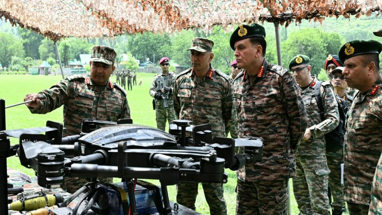 India News | COAS General Dhiraj Seth Concludes Maiden Visit to Northern Command, Reviews LoC Security