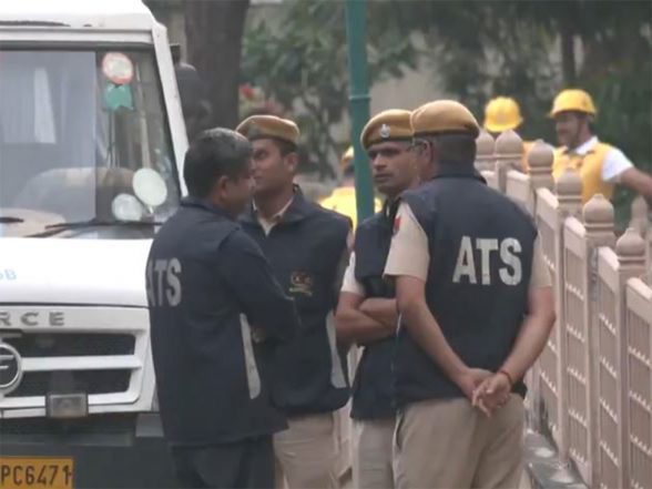 India News | Maharashtra ATS Raids Multiple Locations over Alleged Links to Pakistan-based Alleged ISI Handler Shahzad Bhatti