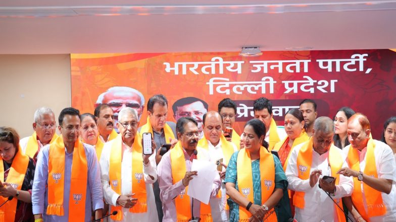 India News | Delhi: After Breaking Away from AAP Last Year, 16 Indraprastha Vikas Party Councillors Join BJP