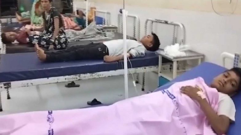 India News | 40 Hostel Students Fall Ill After Meal in Maharashtra's Nandurbar; 25 Hospitalised