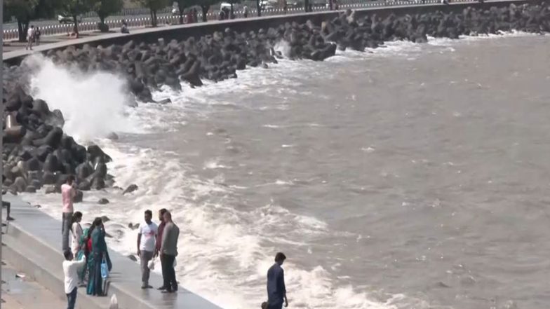 India News | Mumbai Witnesses High Tide at Marine Drive as IMD Issues Heavy Rain Alert Across Several States