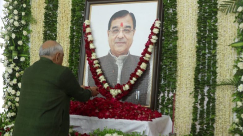 India News | Gujarat CM Bhupendra Patel Pays Tribute to Former Minister Mohansinh Rathwa, Meets Bereaved Family Members