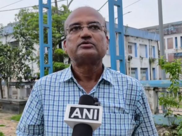 India News | 9 Bodies Recovered from Sunken Fishing Trawler in Bay of Bengal, 6 Fishermen Still Missing