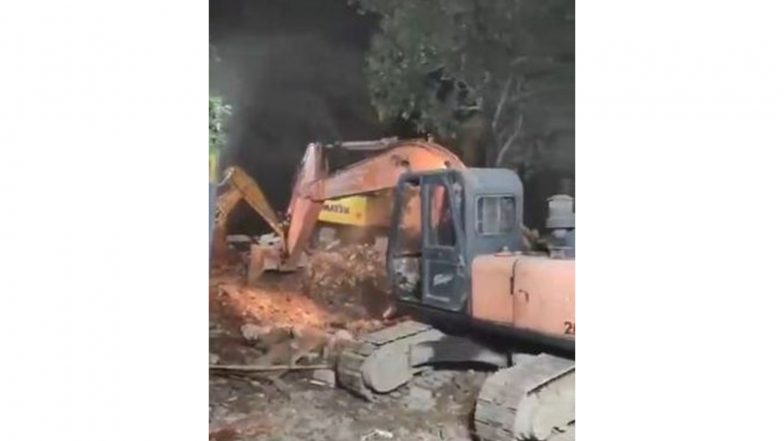 India News | Delhi Government Demolishes Illegal Shrine to Facilitate Pitampura-Shalimar Bagh Road Widening