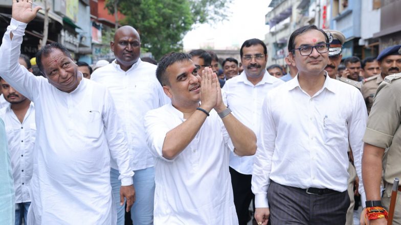 India News | Gujarat Deputy CM Hoists Temple Flag; Offers Prayers to Lord Jagannath for Well-being of People of State