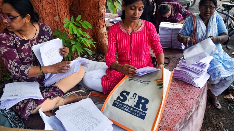 India News | ECI Announces Rs 6,000 One-time Honorarium for BLOs and Supervisors Engaged in SIR