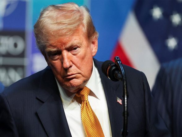 World News | Trump Replaces 20% Hormuz Toll with Trade and Investment Deals Gulf States Will Be Making in US, Says Strait Open to All Traffic Except Iran