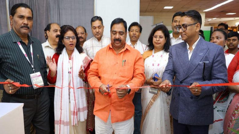 India News | Jharkhand Showcases Six GI-tagged Handloom Products at Bharat Tex 2026