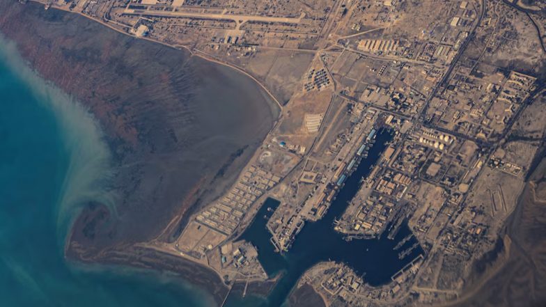 World News | US Tightens Economic Pressure on Iran, Sanctions over 50 Targets over Oil Exports