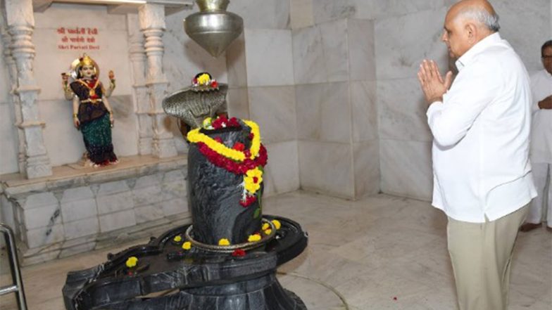 India News | Gujarat CM Patel Offers Prayers at Dada Bhagwan Trimandir in Adalaj on His Birthday