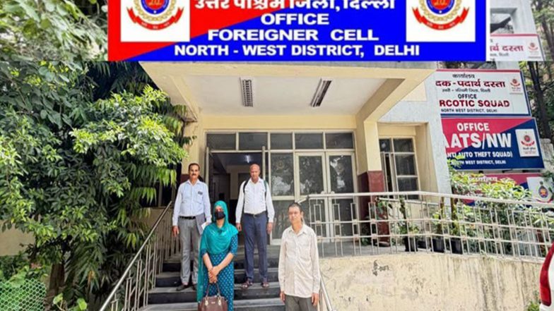 India News | Delhi Police Apprehends Illegal Bangladeshi National Disguised as Transgender Person