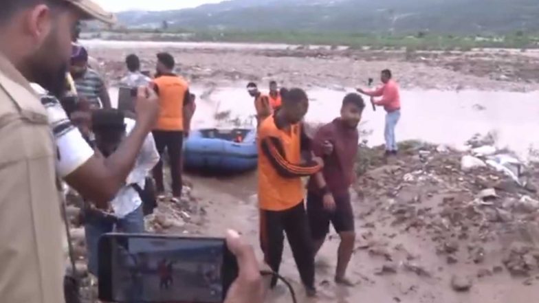 India News | J-K: Jammu Police, NDRF Rescue Youths Stranded in Tawi River