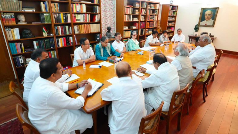India News | Congress LS MPs to Meet at CPP Office for Briefing on Opposition Floor Leaders' Meet