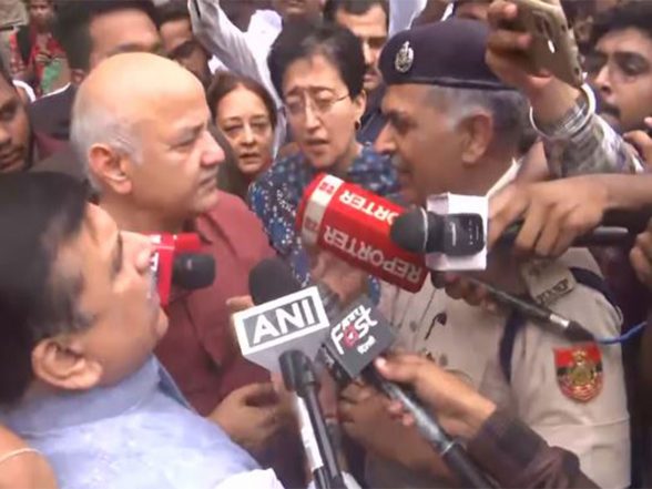 Ειδήσεις Ινδίας | Δελχί: Οι ηγέτες του AAP Manish Sisodia, Sanjay Singh και Atishi συμμετέχουν στην πορεία διαμαρτυρίας του CJP στο Jantar Mantar