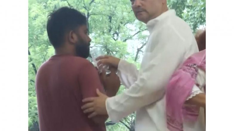 India News | CJP Founder Abhijeet Dipke Ends Hunger Strike ; Activists to Meet Health Minister JP Nadda