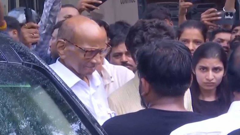 India News | Delhi: NCP(SCP) Chief Sharad Pawar, Supriya Sule Arrive at Jantar Mantar as CJP Continues Protest