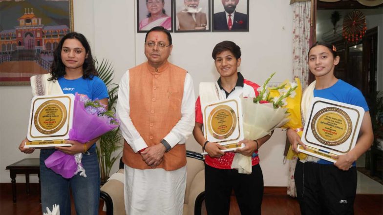 Sports News | CM Pushkar Singh Dhami Felicitates Nikita Chand, Kajal Farswan, Aarti Dhariyal for Boxing Medals