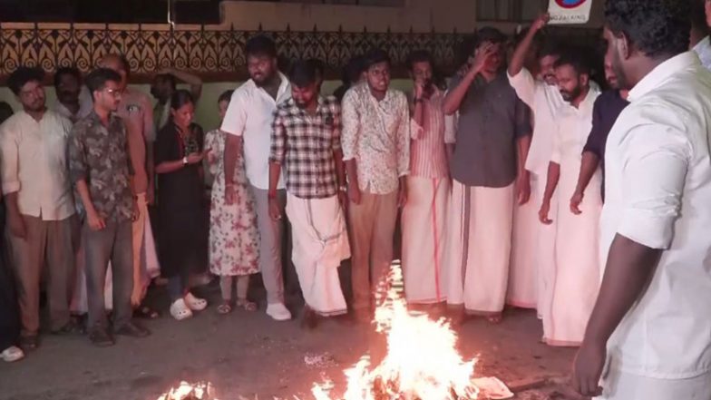 India News | Congress Holds Nationwide Protests Condemning Detention of Rahul, Priyanka Gandhi in New Delhi