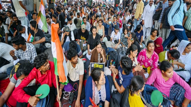 India News | Sixteen Metro Stations Shut Amid Security Buildup for Jantar Mantar Protest; Interchange Facilities Remain Open