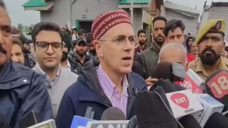 India News | J-K: CM Omar Abdullah Visits Flood-hit Budgam, Assures Assistance to Legally Approved Shopkeepers