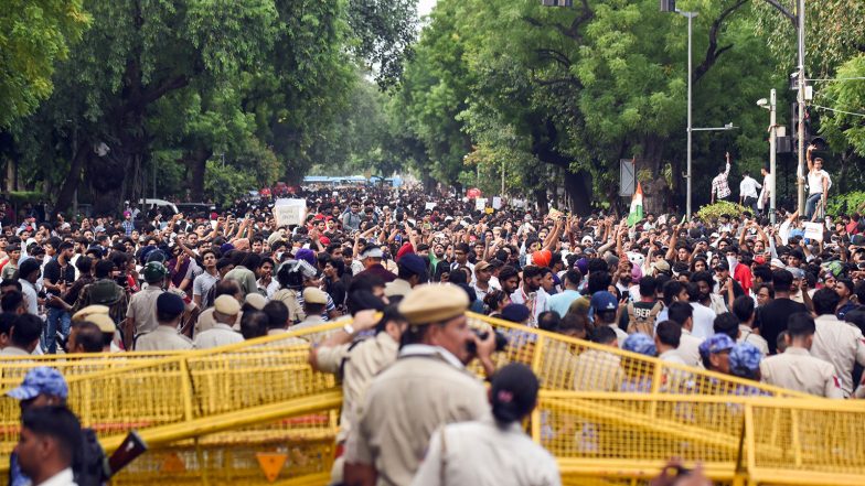 India News | PIL in Delhi HC Seeks NIA Probe into July 20 'Sansad Chalo' Protest, Alleges Larger Conspiracy Behind Violence