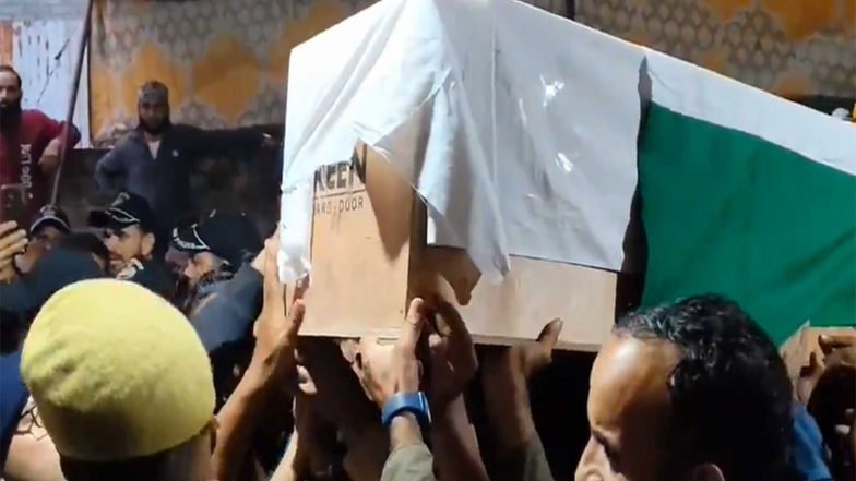 India News |    J-K: Mortal Remains of Head Constable Ashiq Hussain Qureshi, Killed in Anantnag Terror Attack, Brought to Native Village