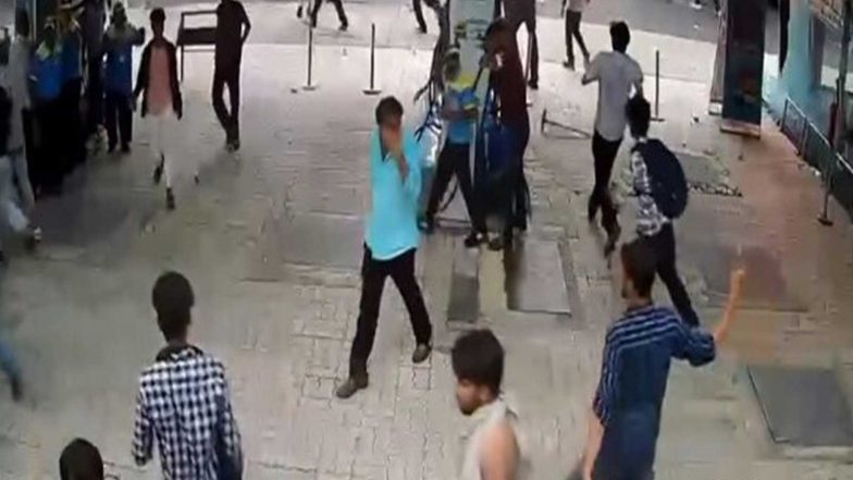 India News | Delhi Police Confirms Targeting of Personnel During July 20 Protests After Viral Video Shows Vandalism, Stone Pelting