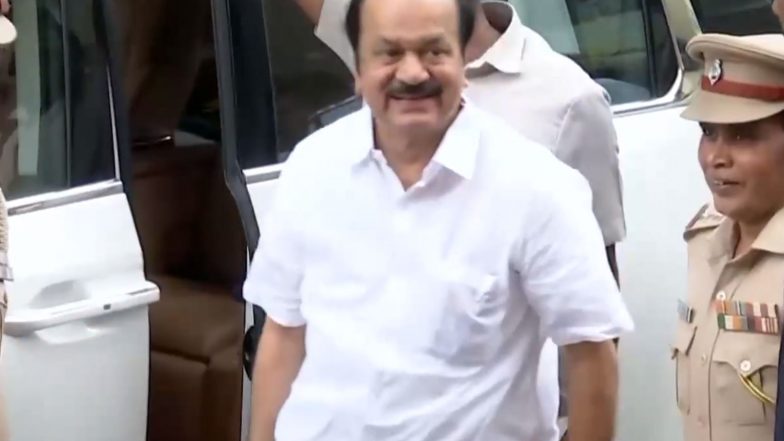Entertainment News | Tamil Nadu Assembly Speaker JCD Prabhakar Visits Satyam Theatre to Watch Vijay's 'Jana Nayagan'