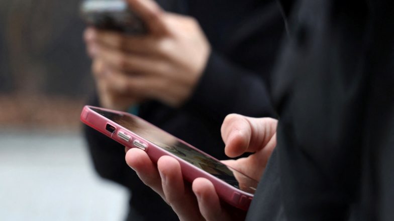 World News | France Bans Social Media for Childen Under 15: Macron