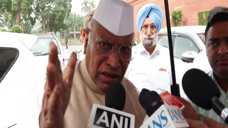 India News | 'Speak in Parliament, Not at Midnight': Mallikarjun Kharge Hits out at PM Modi over Video Message to Students