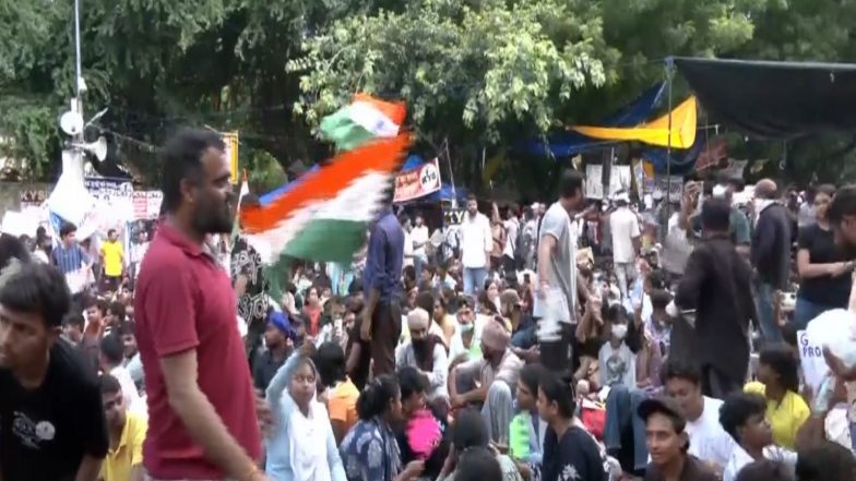 India News | Delhi HC Hears Arguments on Protest Surveillance, Privacy Rights; Centre Says Videography is for Law and Order