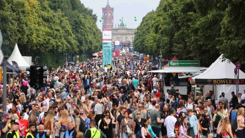 World News | One Dead, 17 Injured in Suspected Vehicle Attack Near Christopher Street Day Pride Event in Berlin
