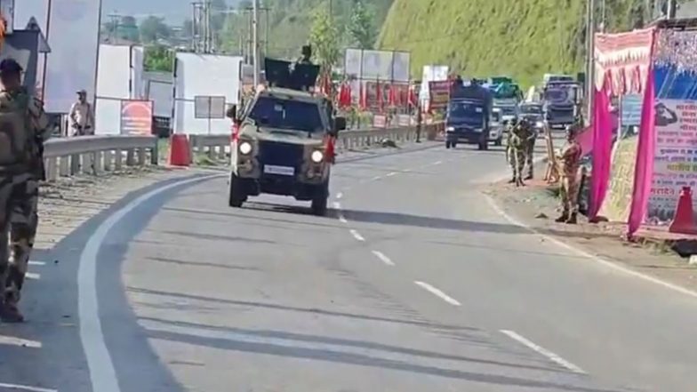 India News | Shri Amarnath Yatra: 20th Batch of Pilgrims Crosses Chanderkote in Ramban Under Tight Security