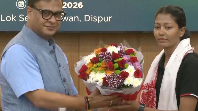 Sports News | CM Himanta Biswa Sarma Felicitates Assam's 1st Woman Everest Climber Rupamoni Gorh