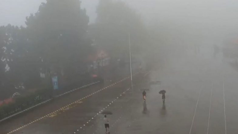India News | Heavy Rain Batters Himachal; Dense Fog Engulfs Shimla, IMD Issues Heavy Rain Alert