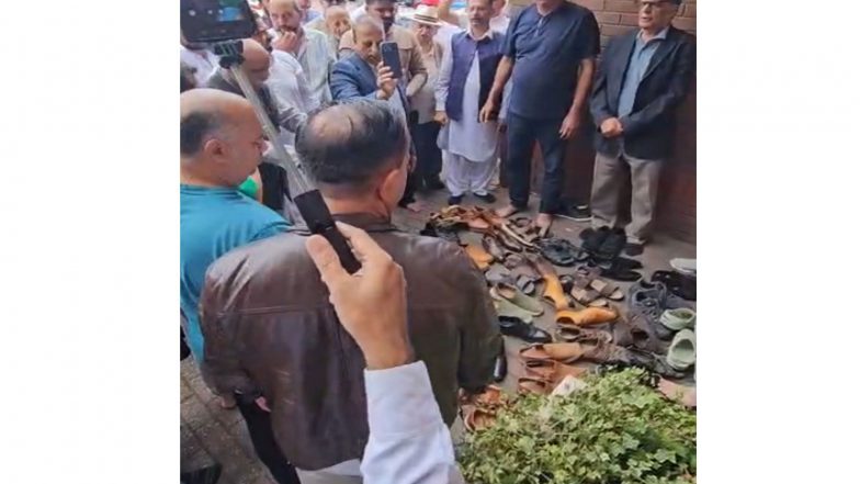 World News | Shoes Removed in Protest: British Kashmiris Stage Protest in Birmingham Against PoJK Violence