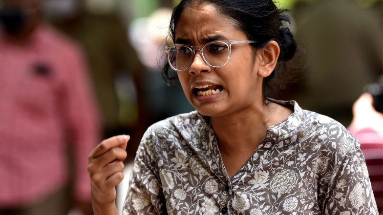 India News | Delhi Court Stays Non-bailable Warrant Issued Against SFI Leader Aishe Ghosh