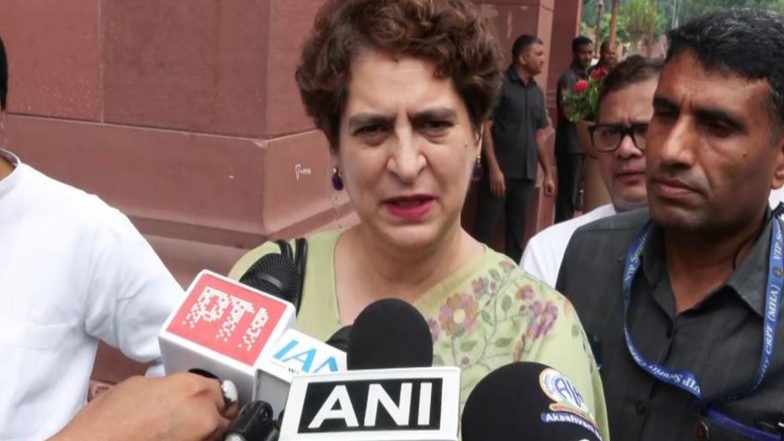 Sports News | Priyanka Gandhi Criticises Decision to Change Indian Hockey Jersey Colour to Saffron from Blue