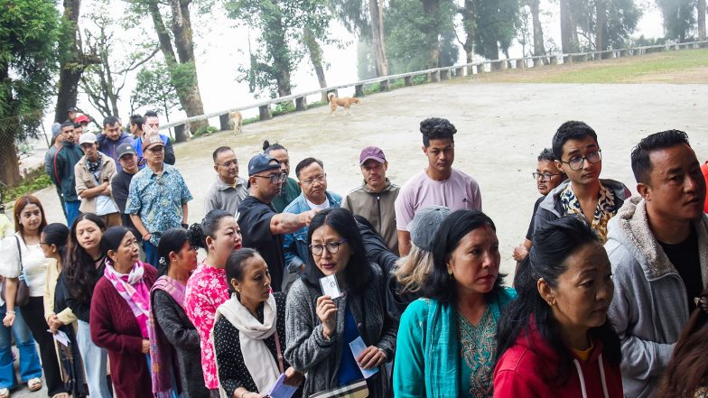 India News | 34.35 Pc Voter Turnout Recorded in Vadodara's Manjalpur Bypoll Till 5 Pm: ECI