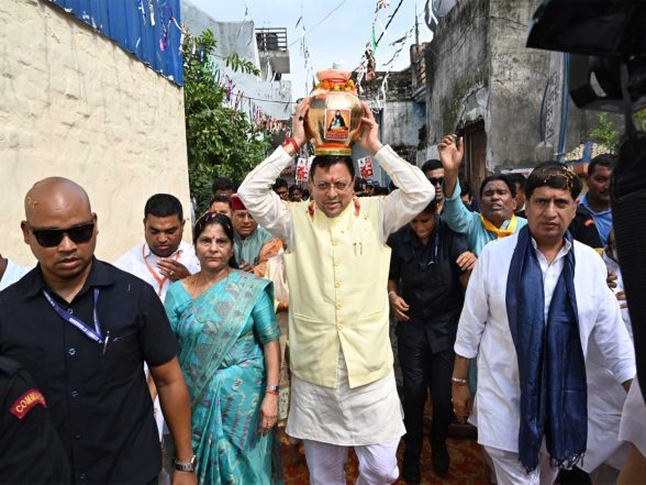 India News | CM Dhami Inaugurates Kalash Bandhan Maha Rally in Bhagwanpur on 650th Birth Anniversary of Sant Guru Ravidas