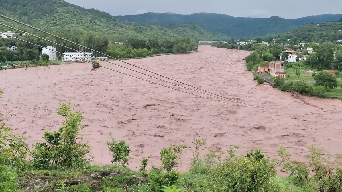 https://st1.latestly.com/wp-content/uploads/2026/07/Flash-Floods-in-Rajouri.jpg