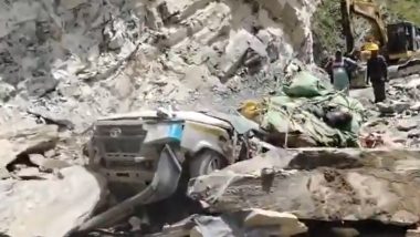 Himachal Pradesh Landslide: 6-Month-Old Infant Among 13 Killed As Rocks Hits Vehicle in Lahaul-Spiti (Video)
