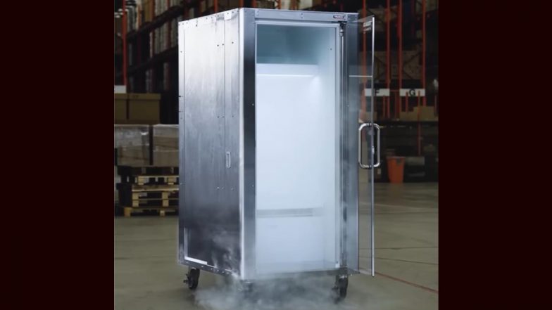 'Human Refrigerator': Japan Unveils Cooling Booth to Help Workers Beat Extreme Summer Heat (Video)