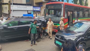 BEST Bus Accident in Mumbai: Speeding Bus Crashes Into 14 Vehicles in Andheri; 2 Injured (Watch Videos)